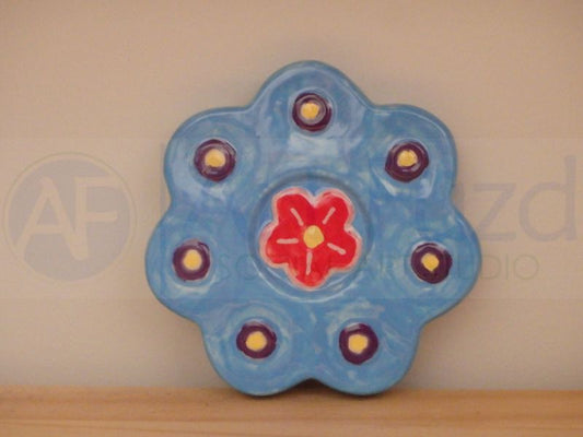 Trendy Flower Decorative Plaque ~ 4.5 in. dia.