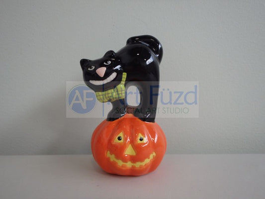 Midnight the Cat Figurine ~ 3 x 3 x 4.25