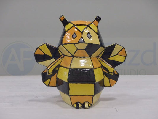 Bumble Bee Facet-ini Figurine ~ 5 x 2.75 x 4.75