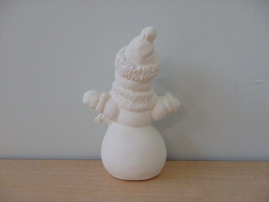 xxx-Pequeño muñeco de nieve delgado con dos botones y bufanda texturizada ~ 3 x 2,25 x 4,5