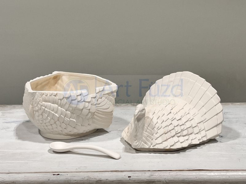 Pequeño recipiente realista para salsa de pavo con tapa y cuchara ~ 5 x 5 x 4,25