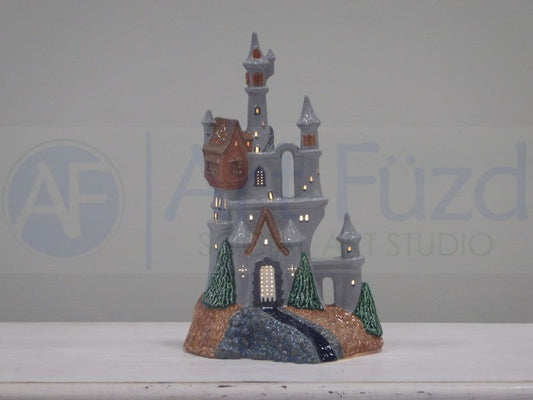 Enchanted Vintage Castle Figurine ~ 7.25 x 5.75 x 11