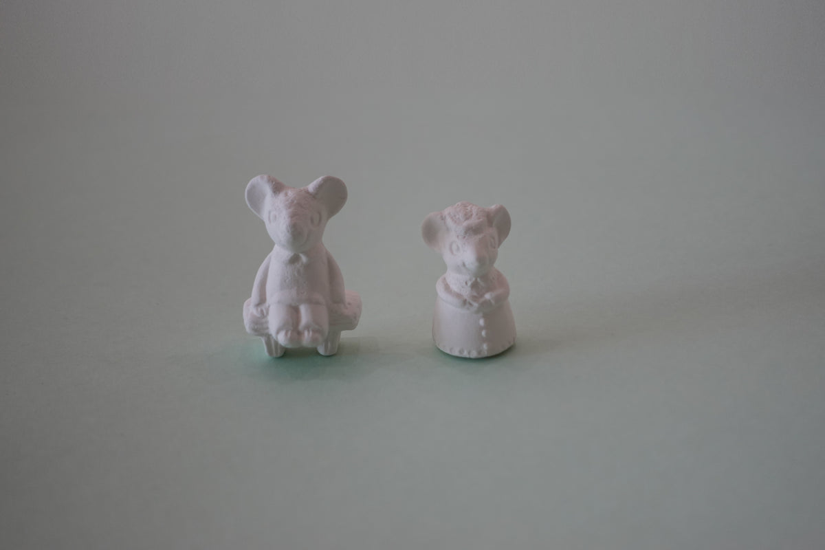 Kleine Jungen- oder Mädchenmaus (verschiedene Stile) ~ ca. 1,25 x 1,25 x 1,5