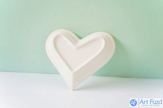 Small Rimmed Edge Heart Plate ~ 6 x 6.25 x 0.25