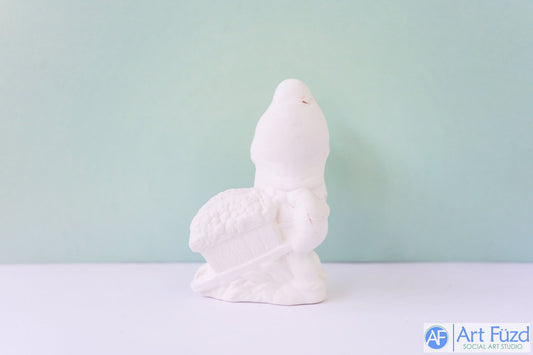 *Kleiner Gnom mit Schubkarrenfigur ~ 3,25 x 2,25 x 5