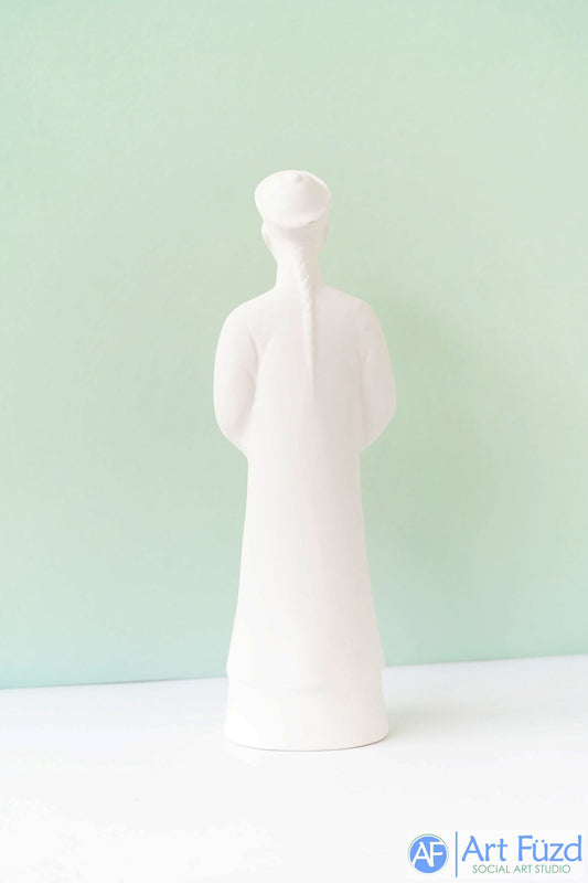 Hombre chino alto ~ 3,5 x 3 x 10,5