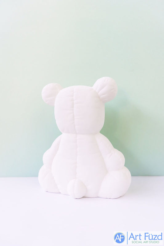 Großer Teddybär Softee mit geprägtem Zifferblatt und kleinem Loch ~ 8,25 x 3,75 x 9,5