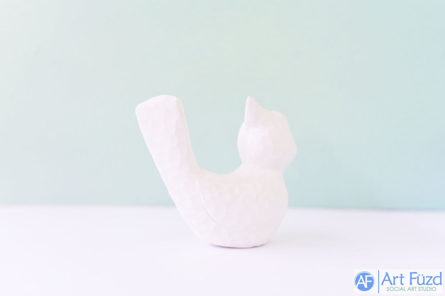 Kleiner Vogel im Holzschnittstil (sortiert) ~ 4 x 1,5 x 3