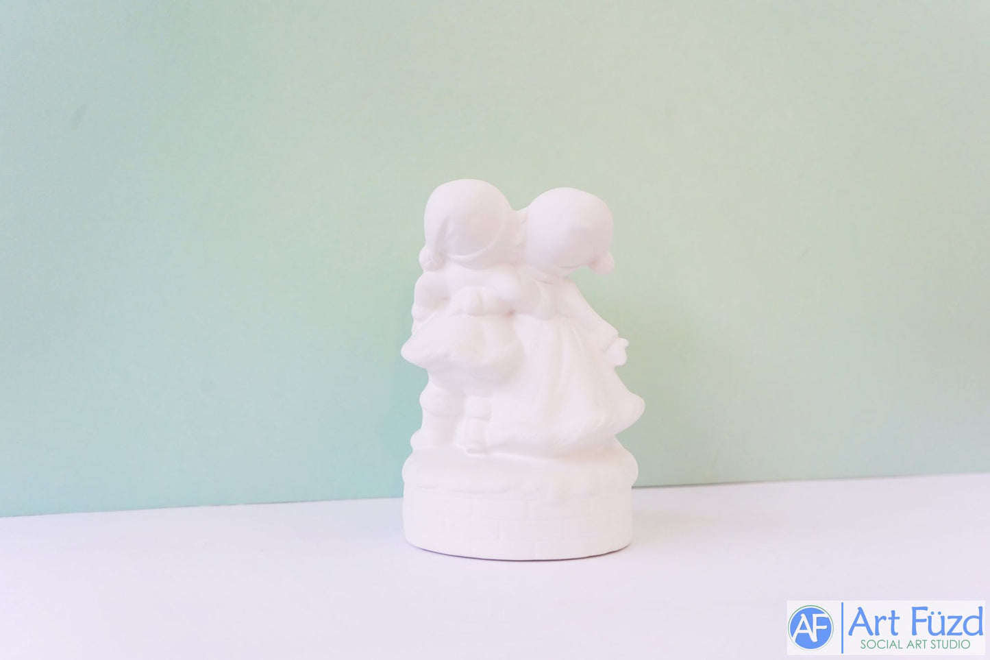 El señor y la señora Claus bailando en un carrusel de ladrillos ~ 3,5 x 3,5 x 5,75