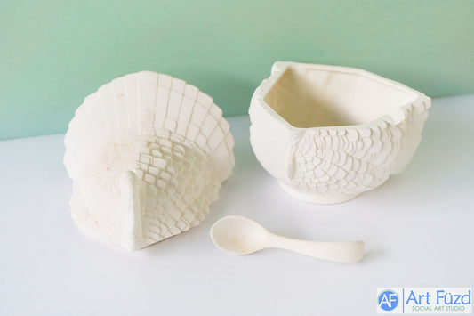 Large Realistic Turkey Gravy Container with Lid and Spoon ~ 6 x 5 x 5.25