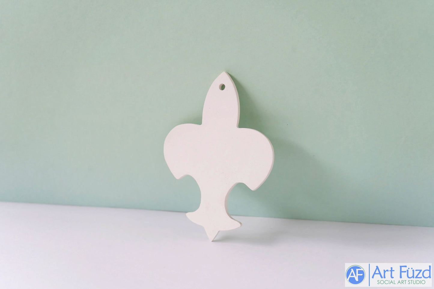 Flat Fleur De Lis Holiday Ornament ~ 3.75 x 5 x 0.25