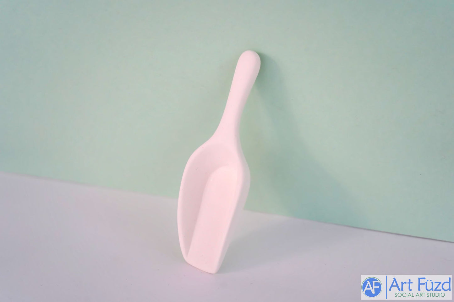 Small Garden or Kitchen Scooper ~ 4.25 x 1.25 x 0.75