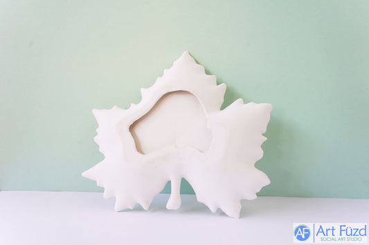 Large Realistic Leaf Serving Dish ~ 9 x 1