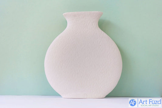 Large Round Textured Vase with Howling Wolf in the Forest ~ 9.5 x 2.5 x 10.5