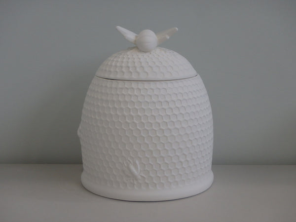 Bee Hive Cookie Jar with Lid ~ 8.25 in. dia. x 9 in. high