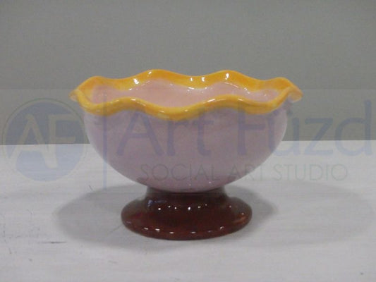 Ruffled Footed Ice Cream Bowl ~ 5.75 x 3