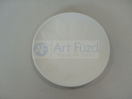 Small Daisy Dish ~ 6 in. dia. x 1 in. high