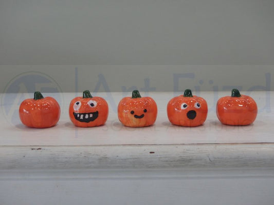 Pumpkin Tiny Topper ~ 1.5 in. high