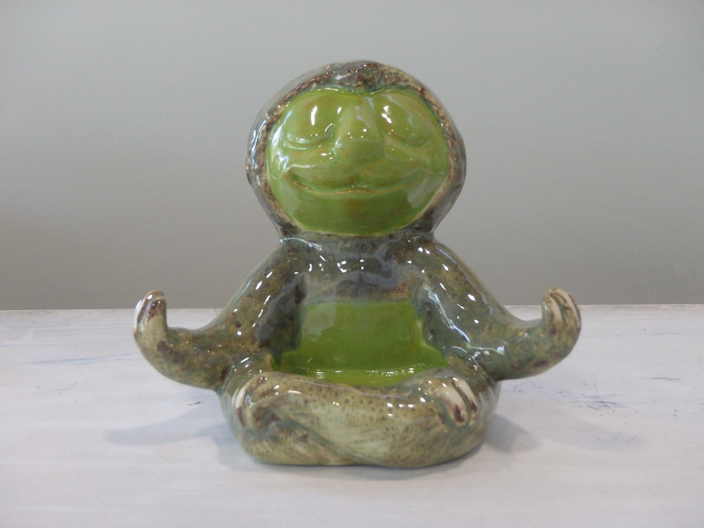 Mittleres meditierendes Faultier ~ 6,75 x 6