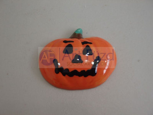 Small Pumpkin Bisquie ~ 2 in. wide