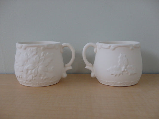 xxx-Small Christmas Mug with Raised Flowers and Holly Leaves ~ 4 x 3.5 x 2.5