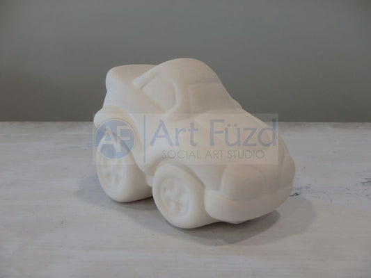 Pequeño coche deportivo ~ 3,75 x 2,25 x 3