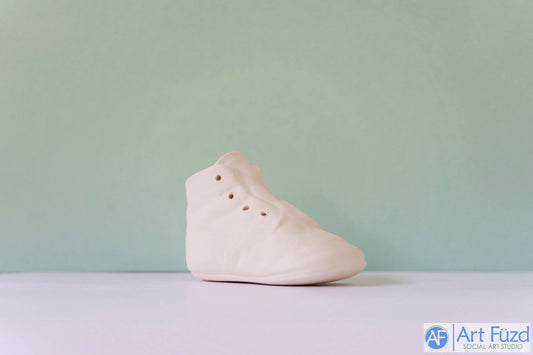 ONE (1) Small Traditional Baby Shoe ~ 4.5 x 2 x 2.5
