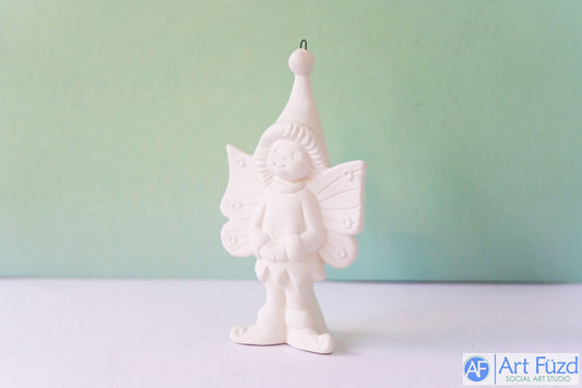 Stehende Schmetterlingsflügel Junge Fee Weihnachtsornament mit Haken ~ 3,25 x 2,25 x 6