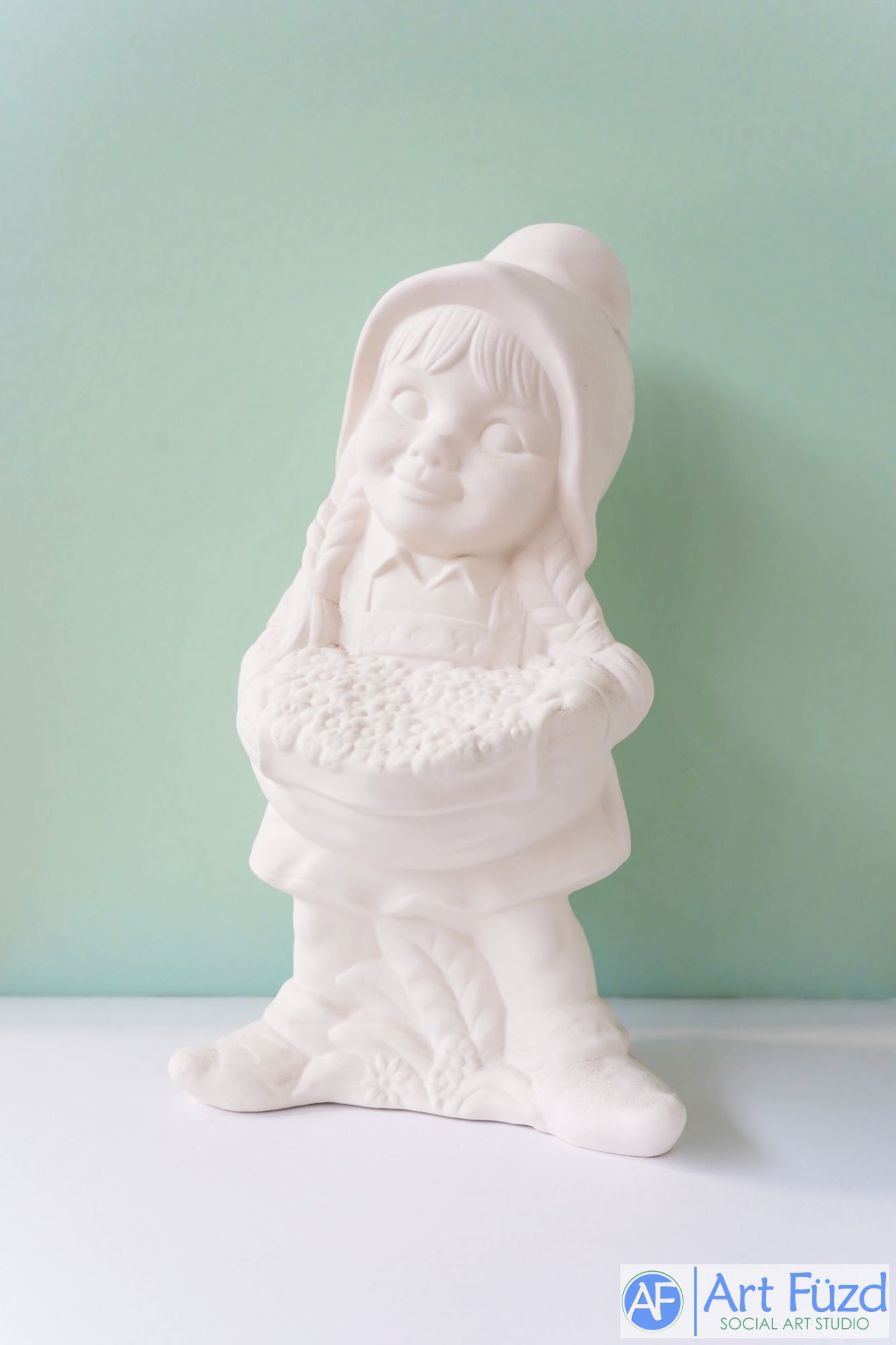 Large Woman Gnome with Basket Figurine ~ 9 x 15.5