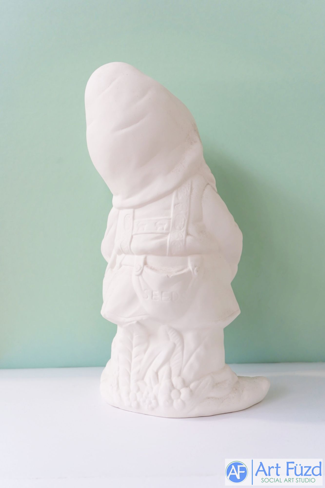 Large Woman Gnome with Basket Figurine ~ 9 x 15.5