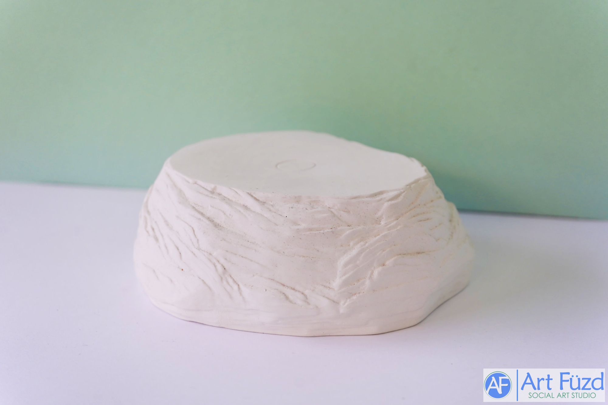 Roundish Rocks Realistic Round-ish Rock Platform or Base ~ 7.5 x 3 – Art Füzd