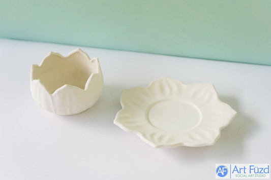 Cuenco y platillo de tulipán de dos piezas ~ 6,5 x 6,5 x 2,75