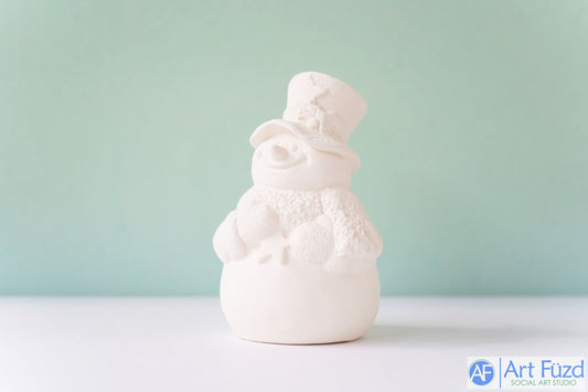 Small Smiley Snowman with Star on Hat and Tummy ~ 3 x 2.5 x 4.25