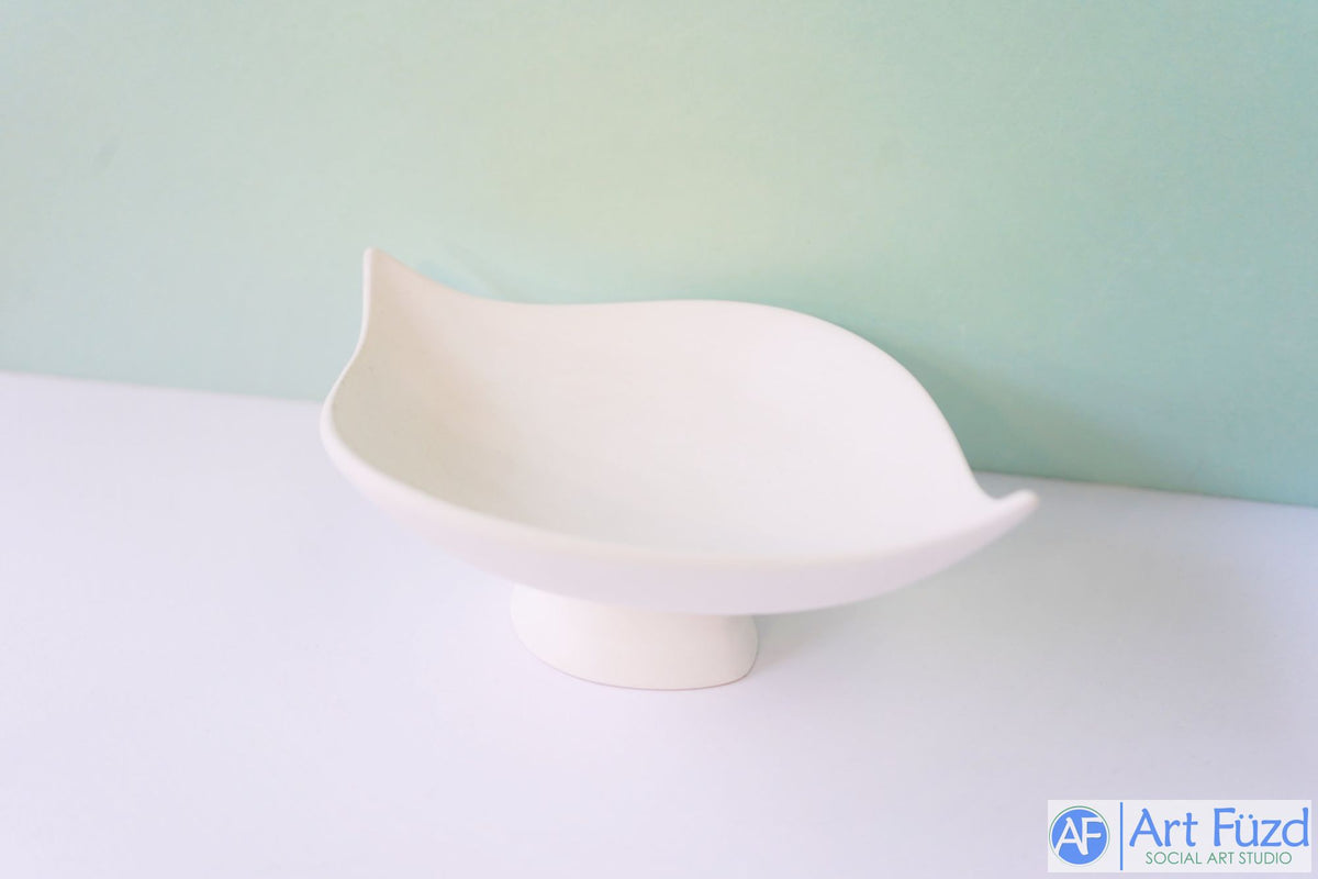 Elegant Tear-Shaped Bowl ~ 9 x 6 x 2.75