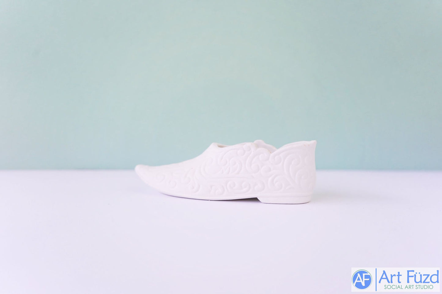 *Fancy-Schuh mit Blumenprägung ~ 5,25 x 1,75 x 1,5