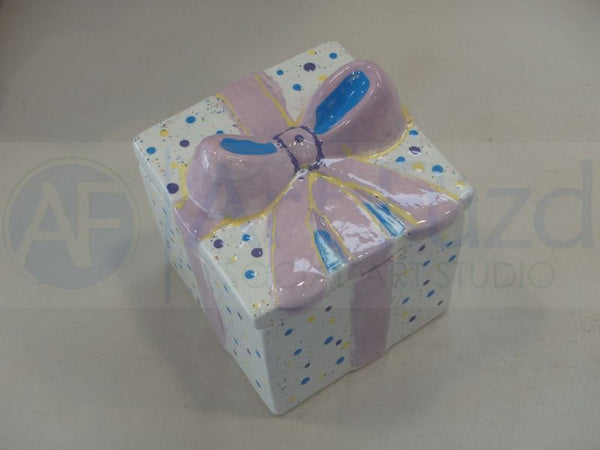 Present Gift Box ~ 4 x 4 x 4.75