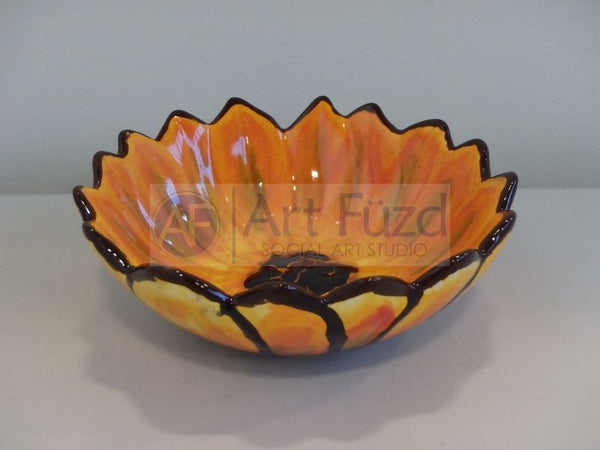Small Daisy Bowl ~ 5.5 in. dia. x 2 in. high