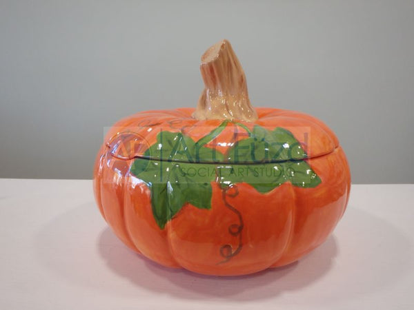 Pumpkin Tureen with Lid ~ 8 x 6.5